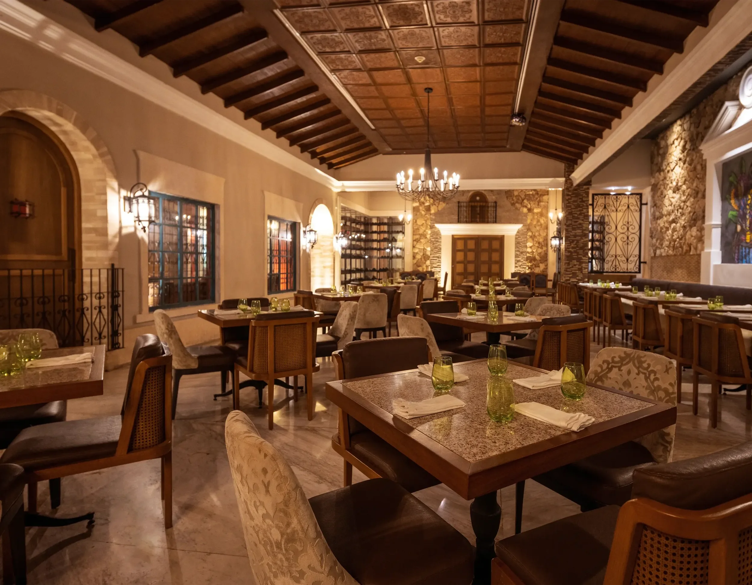 large_casa_mia_restaurant_view_moon_palace_the_grand_22120d5cc7.webp