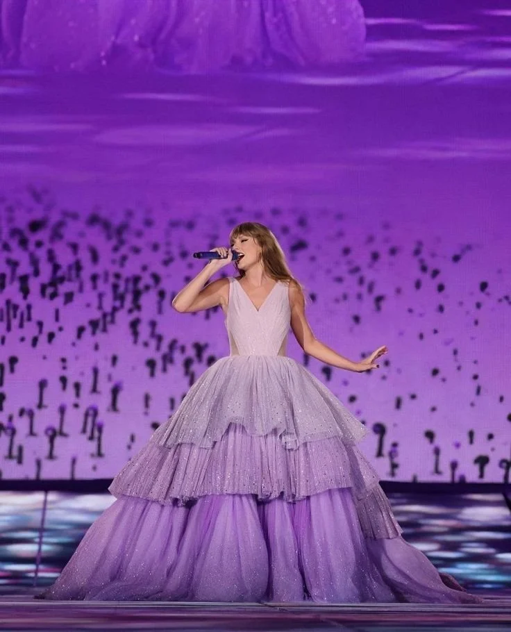Taylor Swift's new album: flop or top the billboards? 