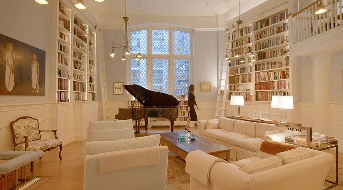 Upper West Side Allure

I woke up this morning to scroll through new listings and absolutely fell in #LOVE with this #NYC apartment.

An exquisite space blending history, charm, and elegance dating back to 1902. What better place to cozy up and read 