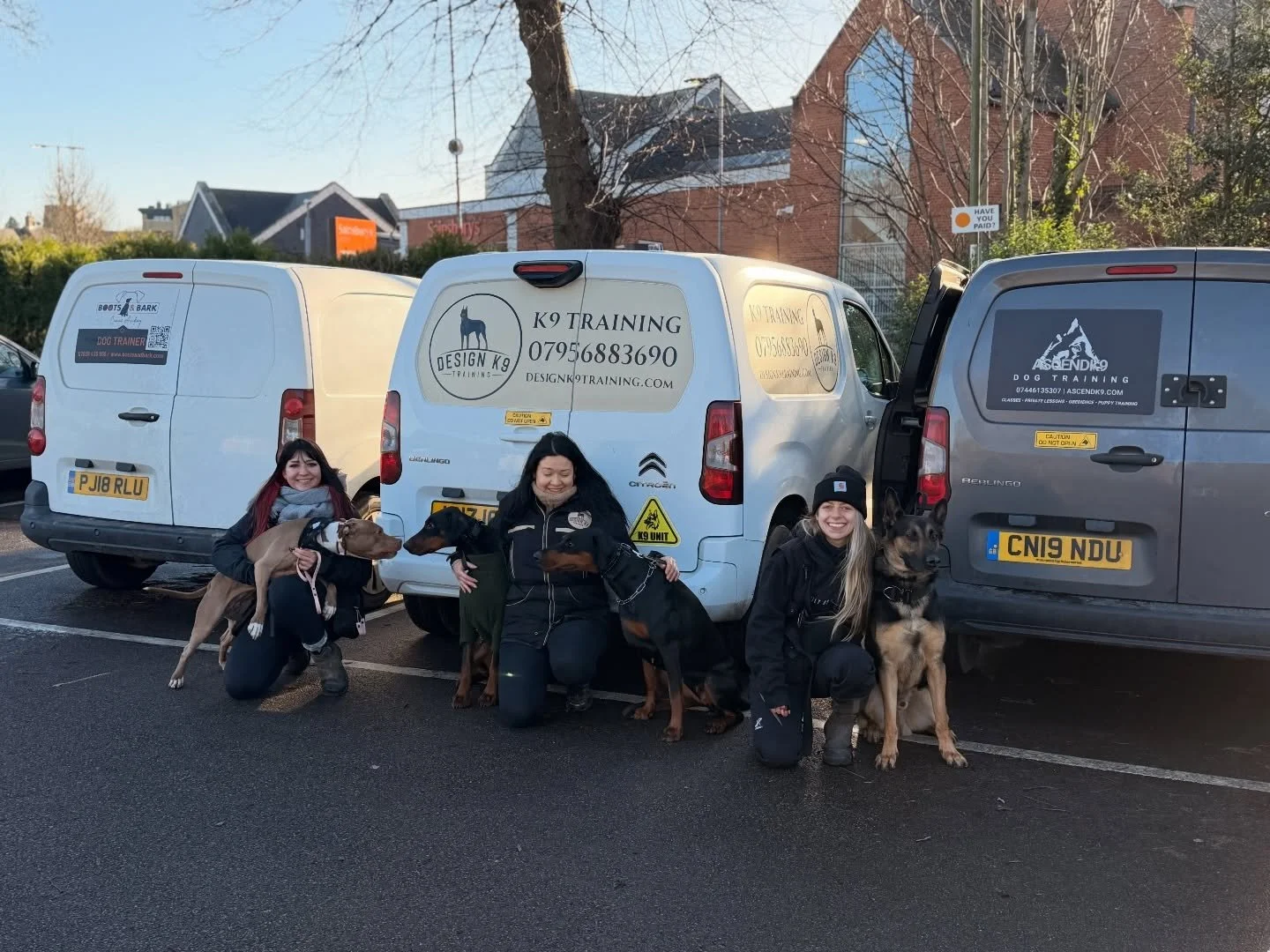 🤝 Dog training isn&rsquo;t just about the dog&hellip; it&rsquo;s about the people around them too!

Being part of a community means you can:
✅ Swap tips and ideas
✅ Celebrate the little (and big) wins
✅ Learn from others who&rsquo;ve been there
✅ Ma