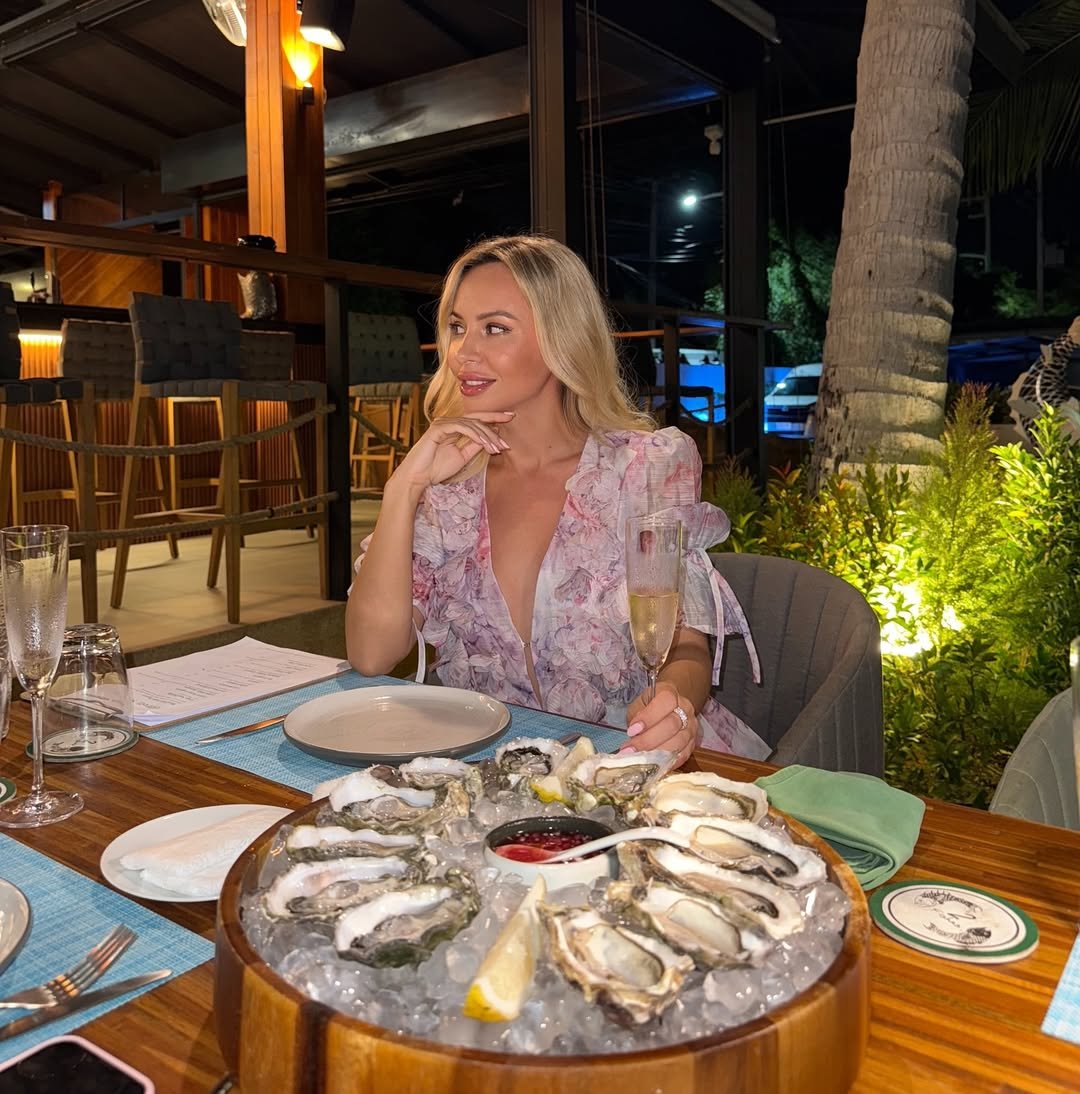We love seeing our guests enjoying the good stuff&mdash;and if there&rsquo;s one thing we&rsquo;ll always agree on, it&rsquo;s that oysters are best shared!

Thanks for the love, @lenaelenaa! 🐟🐟

📞 DM us to reserve your table or call +66 99 281 99