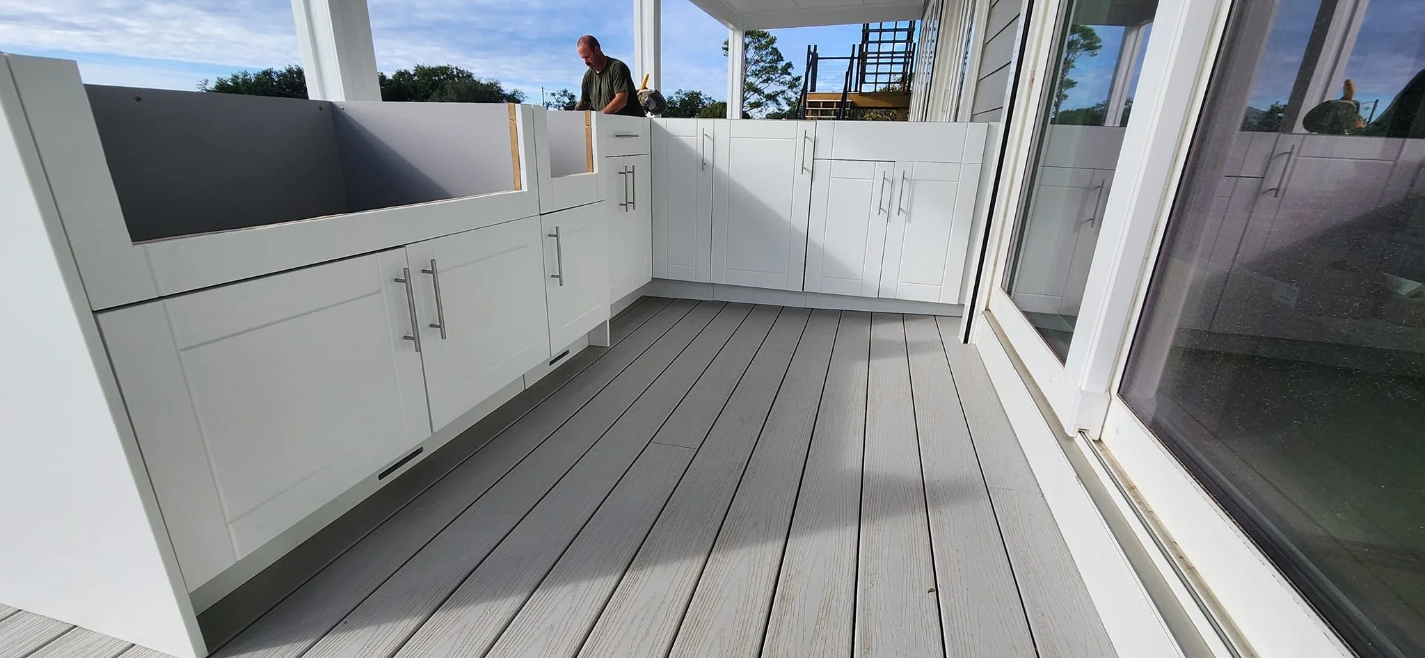 bar on patio custom build 4.jpg