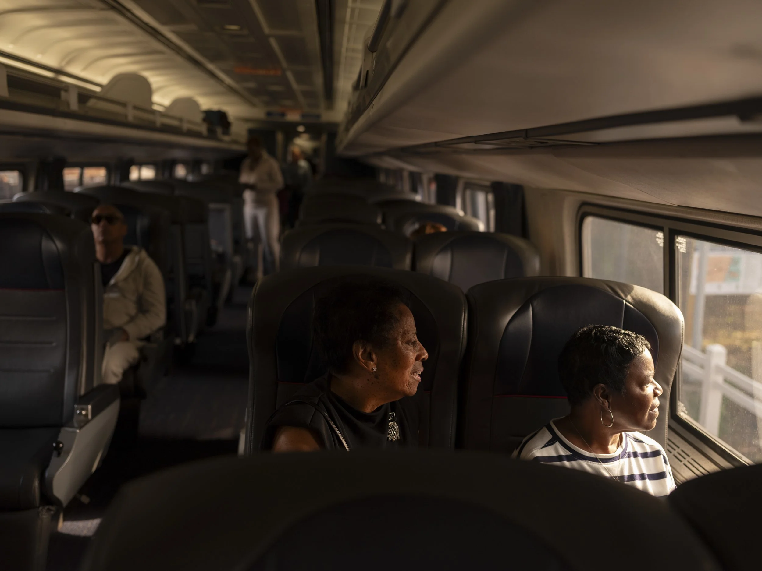 CamilleFarrahLenain_NYT_Amtrak_05.jpg