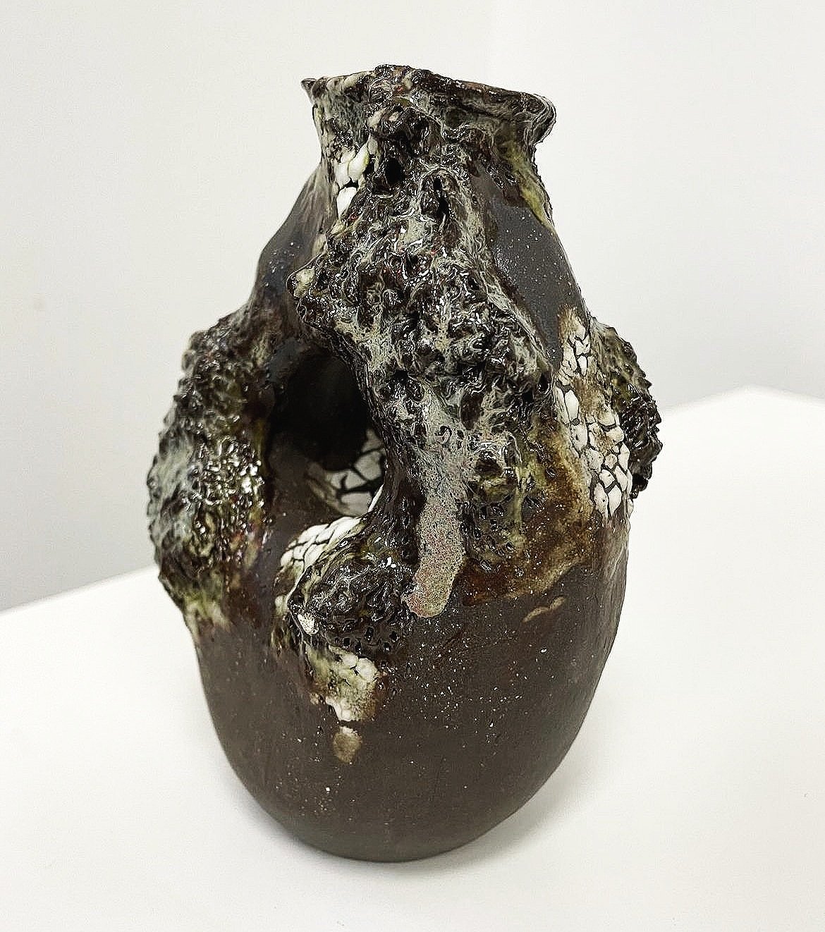 Mossy Wood Vase - ceramic stoneware and texture glazes - 2023