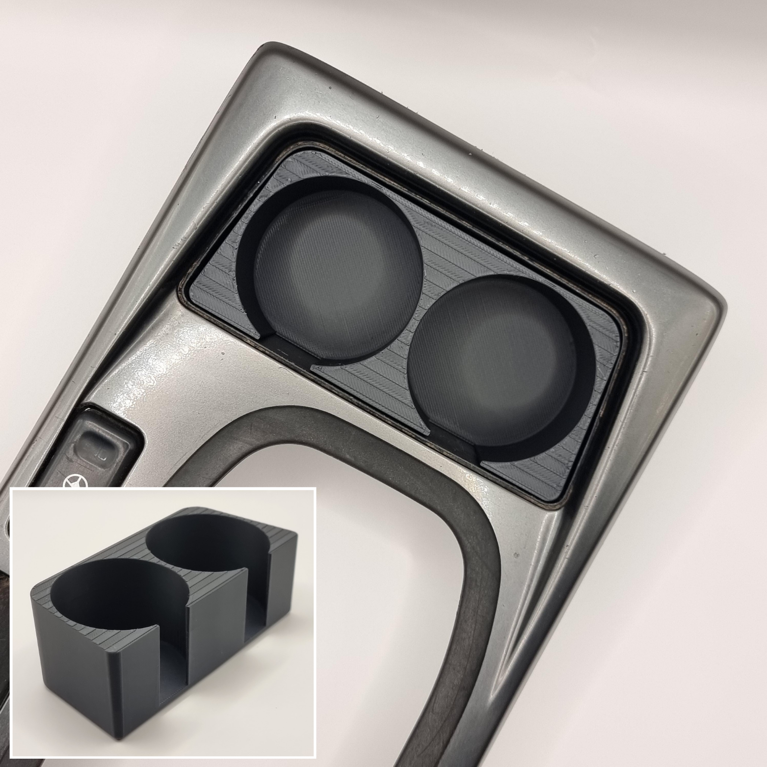 C34 Centre Console Can Holder.png