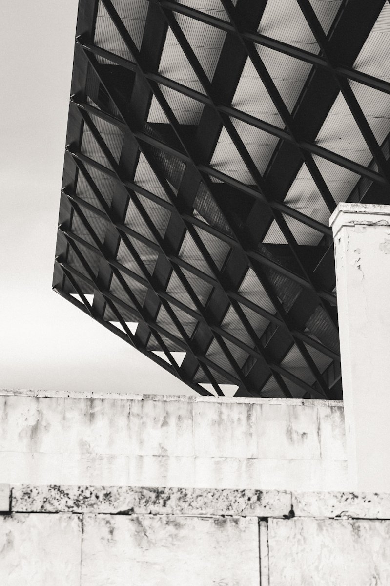 Invertierte Pyramide in Bratislava