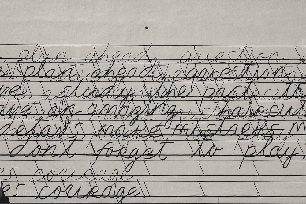 Schrift und Schatten Kunst