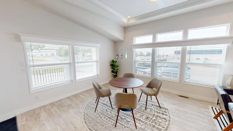 Hillcrest G818 photo 9