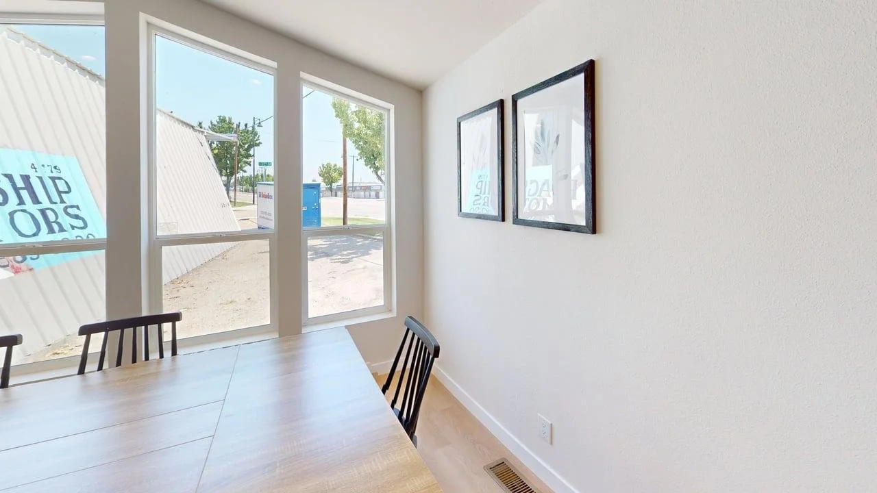 Hillcrest-G865-Dining-Room.jpg