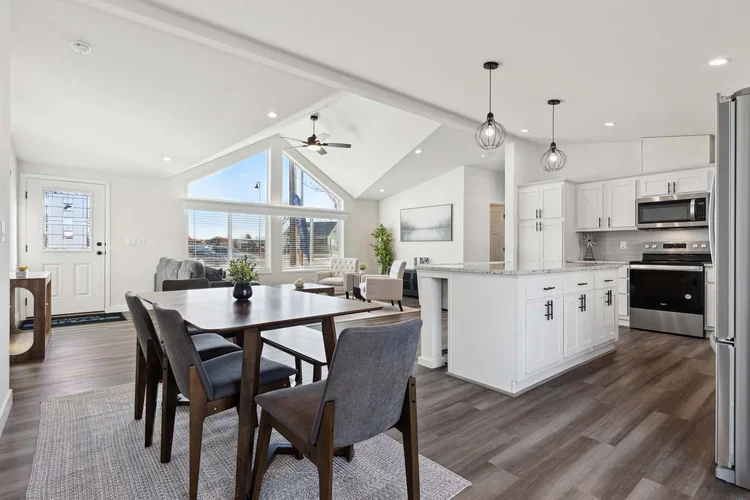 Hillcrest G821 photo 20