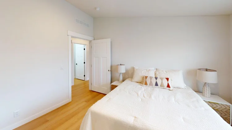 Hillcrest G860 photo 18
