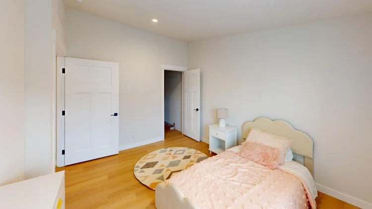 Hillcrest G860 photo 22