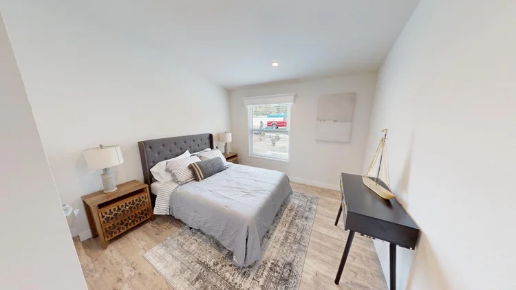 Hillcrest G818 photo 20