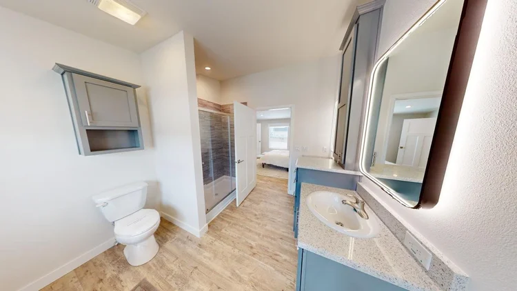 Hillcrest G818 photo 16