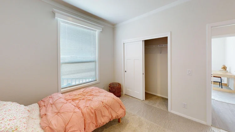 Hillcrest G881 photo 15