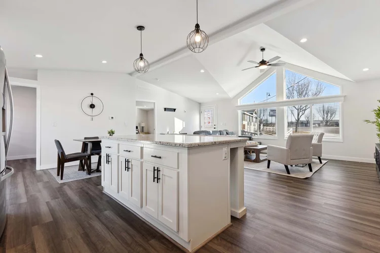 Hillcrest G821 photo 4