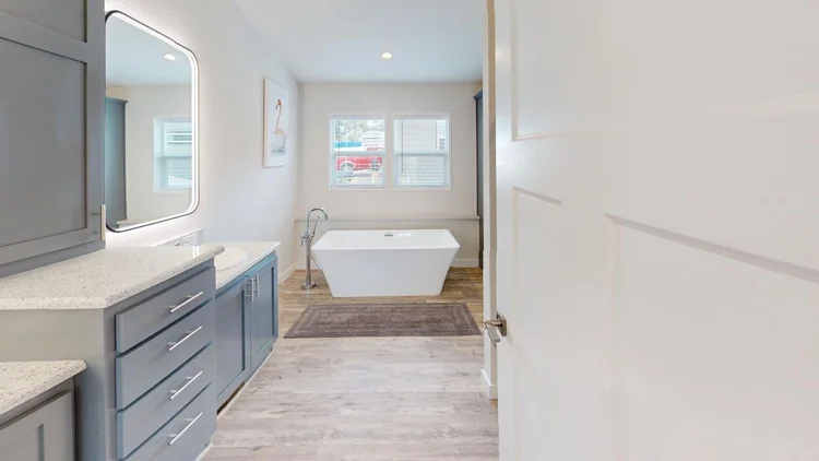 Hillcrest G818 photo 10