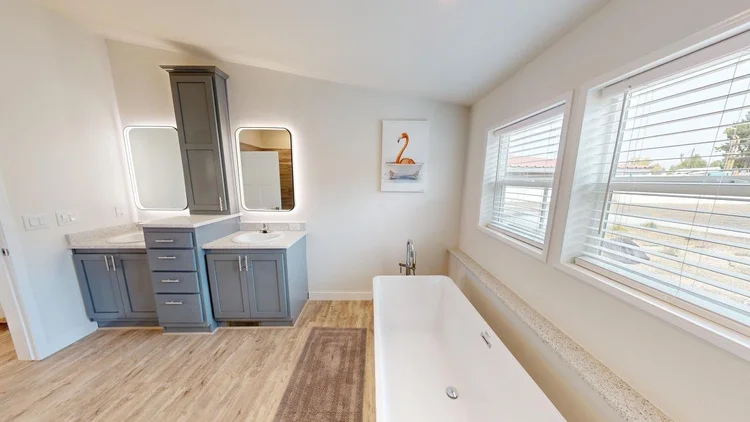 Hillcrest G818 photo 14
