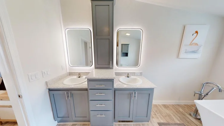 Hillcrest G818 photo 11