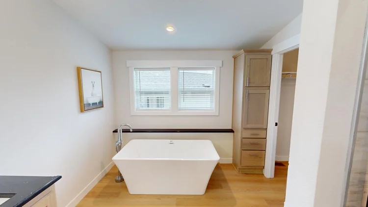 Hillcrest G860 photo 13