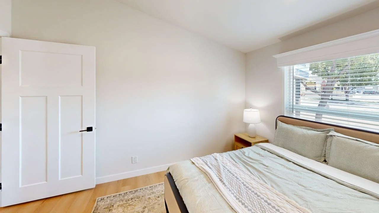 Hillcrest-G865-Bedroom.jpg