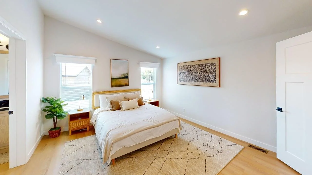 Hillcrest-G865-Bedroom 2.jpg