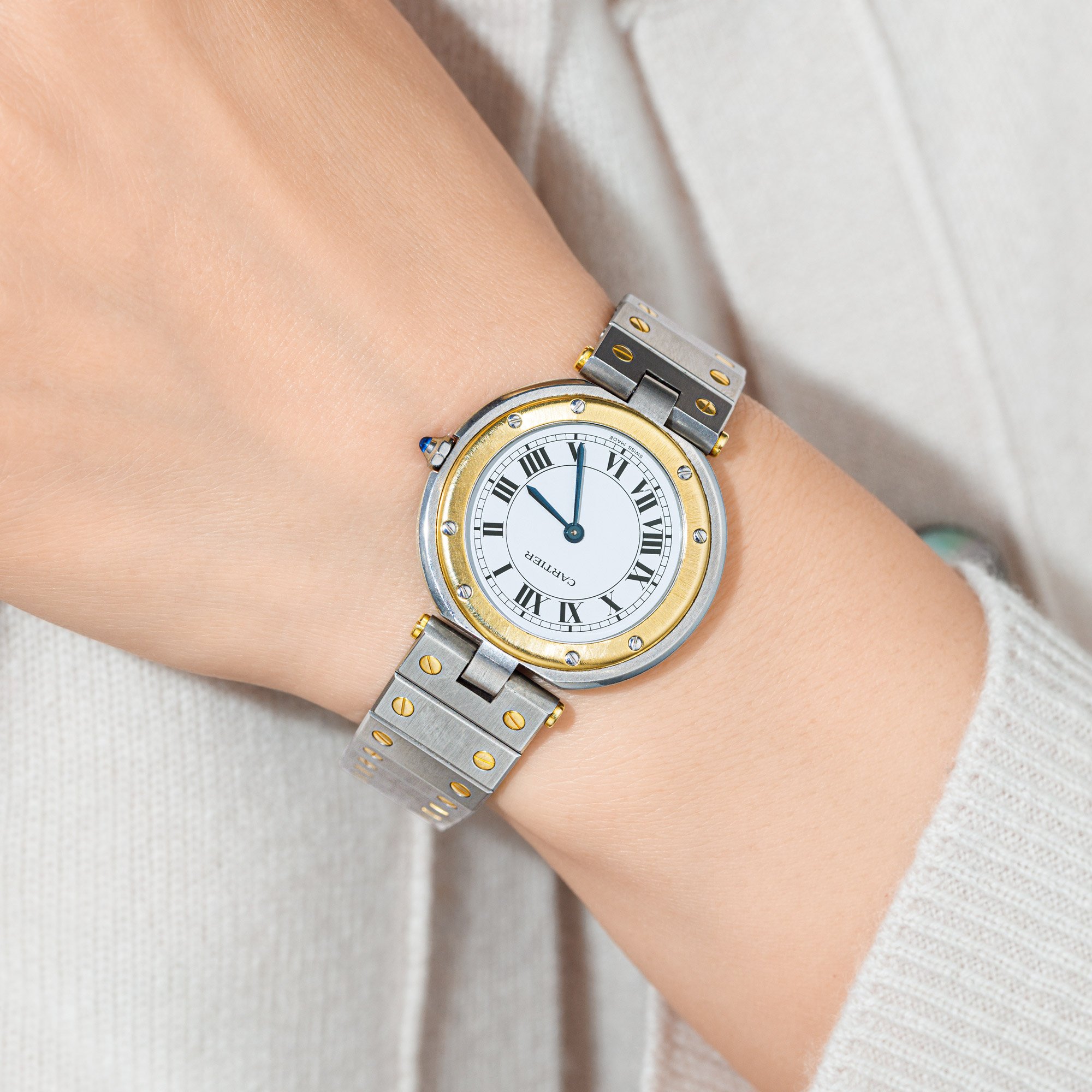 WA0005-Cartier-Santos-Round-Watch-Model.jpg