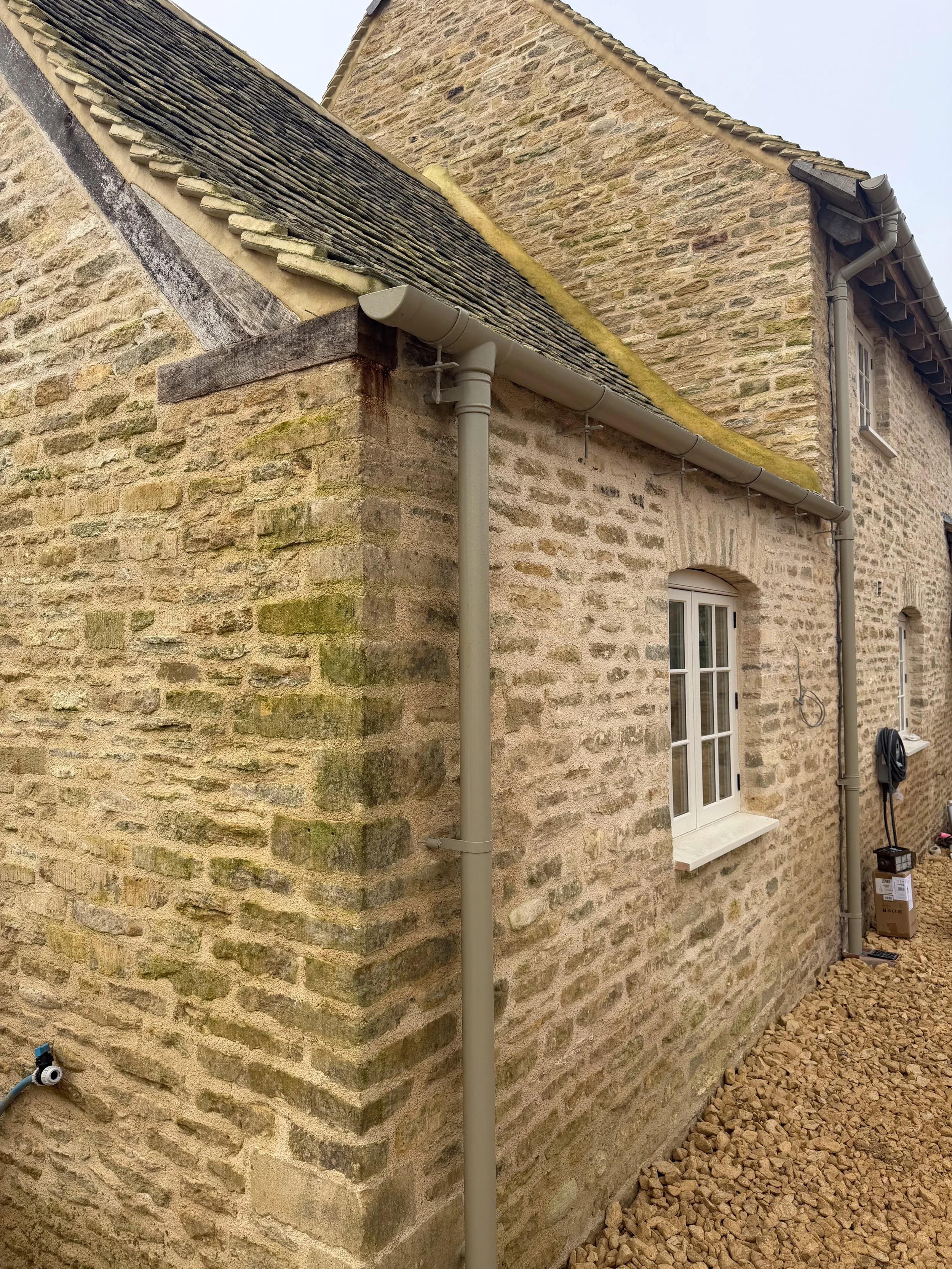 cpm_8.Cotswold stone softwash tetbury.jpg
