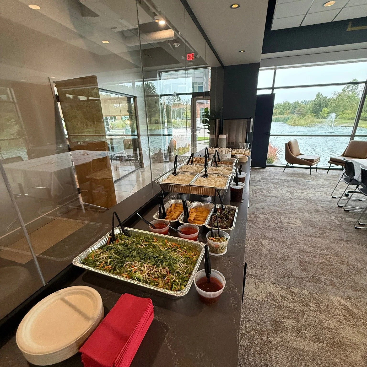Unspoken truth: Great food makes every gathering unforgettable. 🍜✨ 
Bendi catering brings Crab Rangoon, stir fry, fried rice, and more right to your event. 🥢
👩🏻&zwj;💻Order through our website for easy pick up or delivery and make hosting simple.