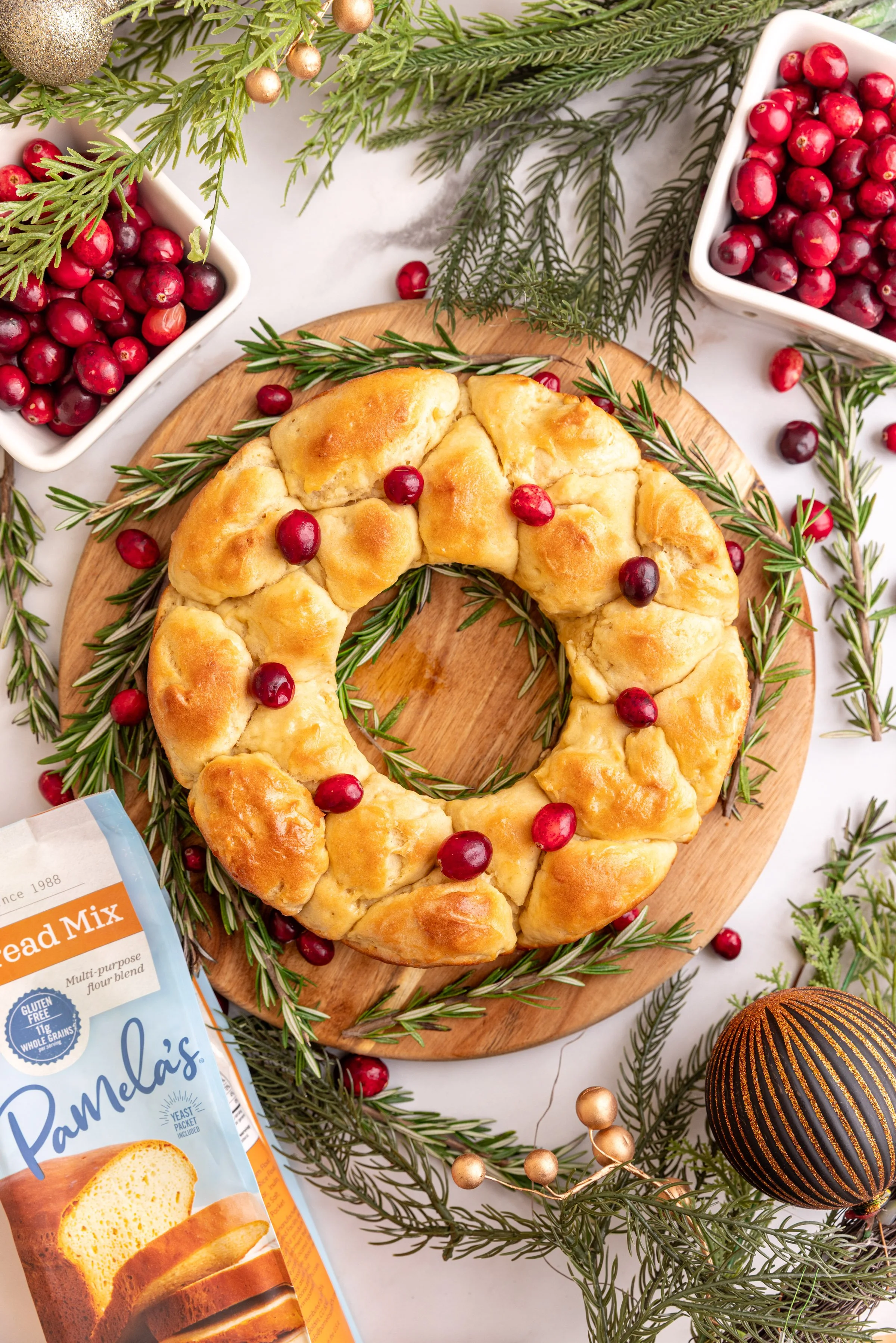 Dinner-Roll-Wreath-28.jpg
