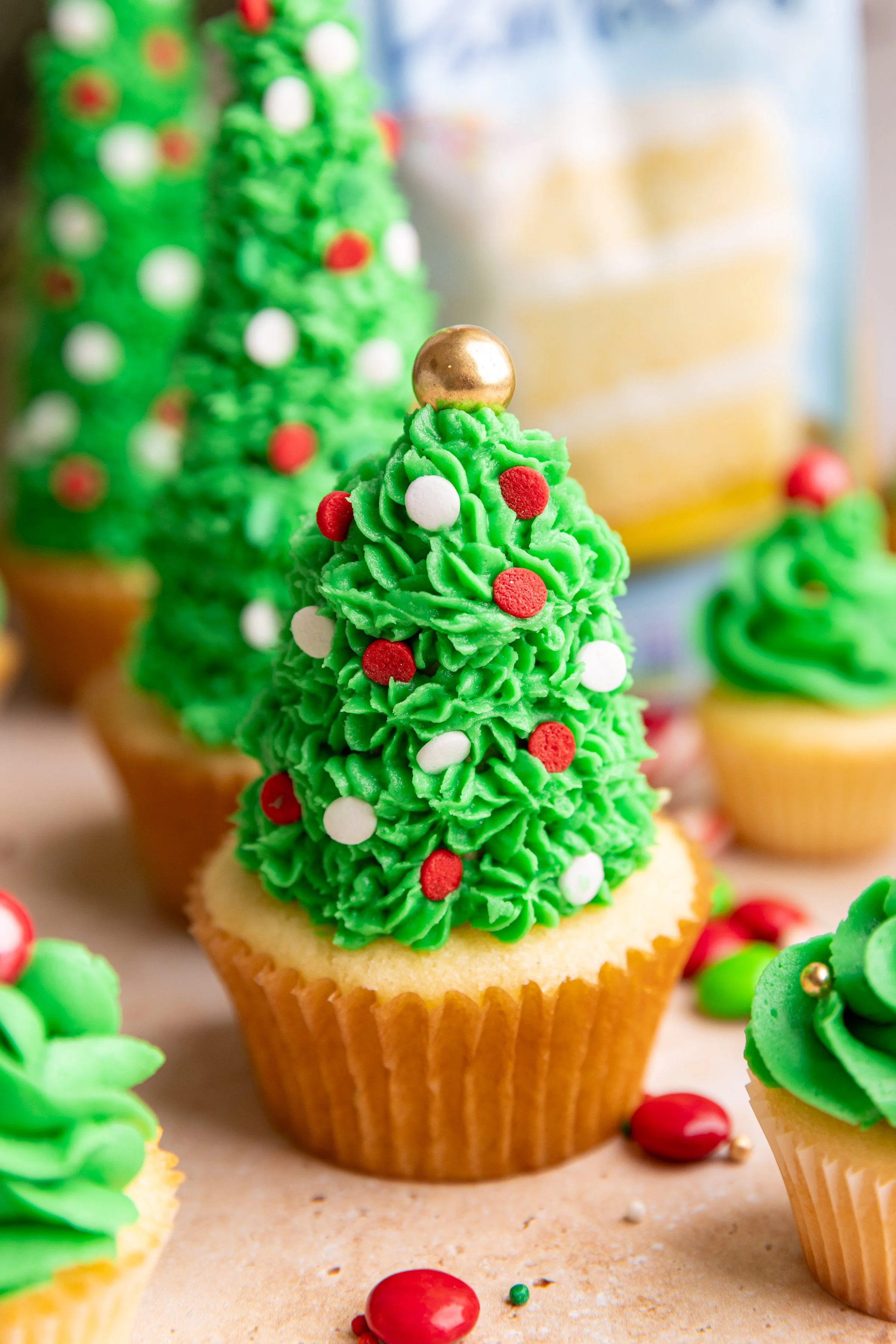 Christmas-Tree-Cupcakes-11.jpg