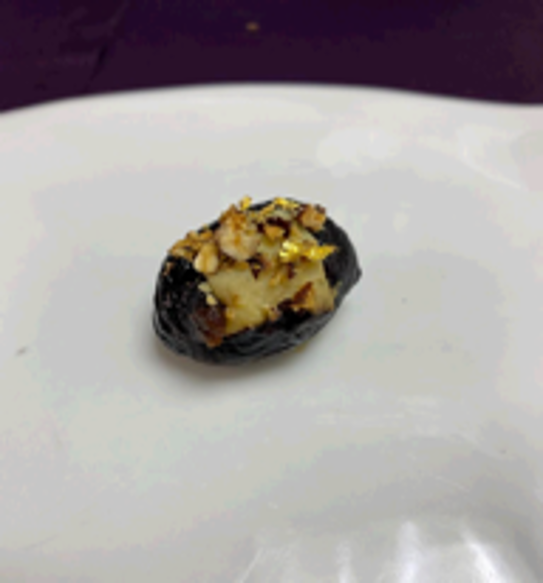 Roquefort, prunes and caramelized pecans