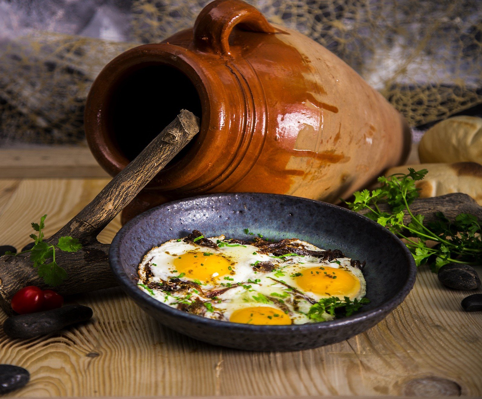 KHLI EGGS