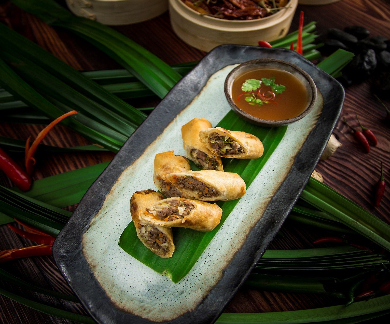 CRISPY BEEF SPRING ROLL