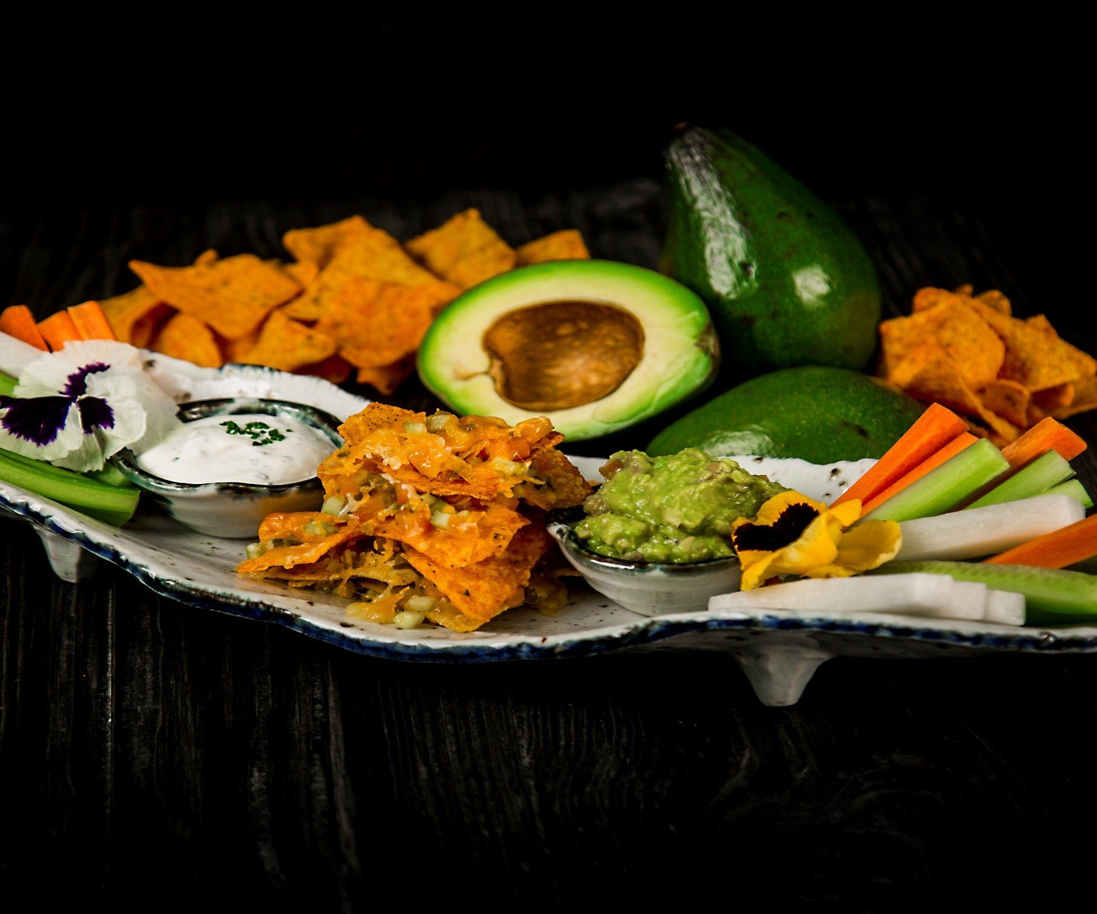 HEALTHY VEGETARIAN NACHOS