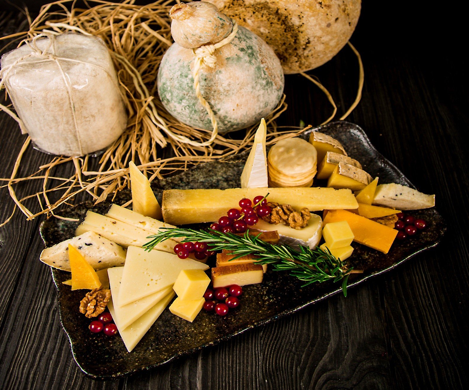 CHEESE PLATTER