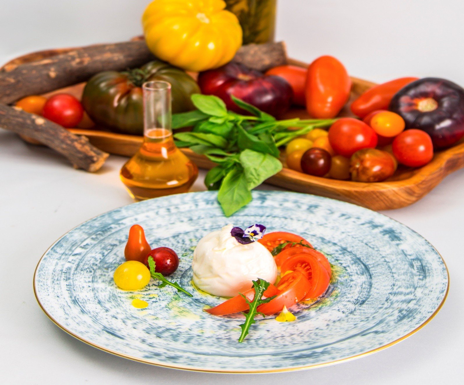 Burrata with TOMATO