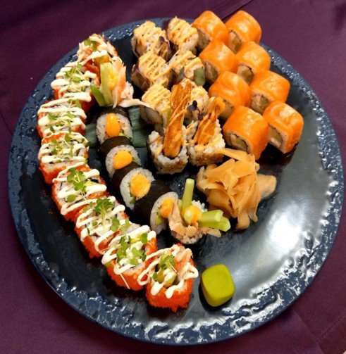 style assorted sushi