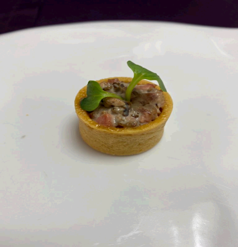 Beef and truffle tartlet