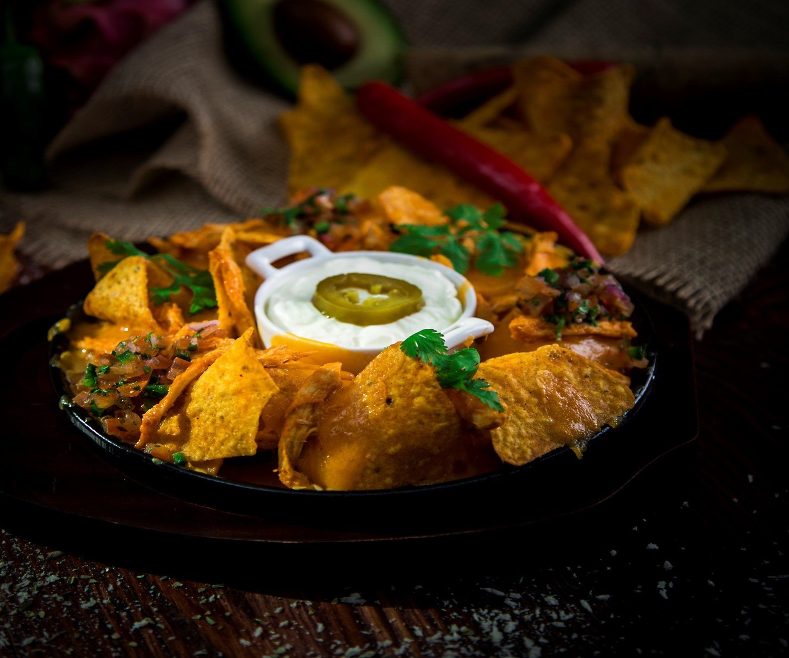 CHICKEN NACHOS