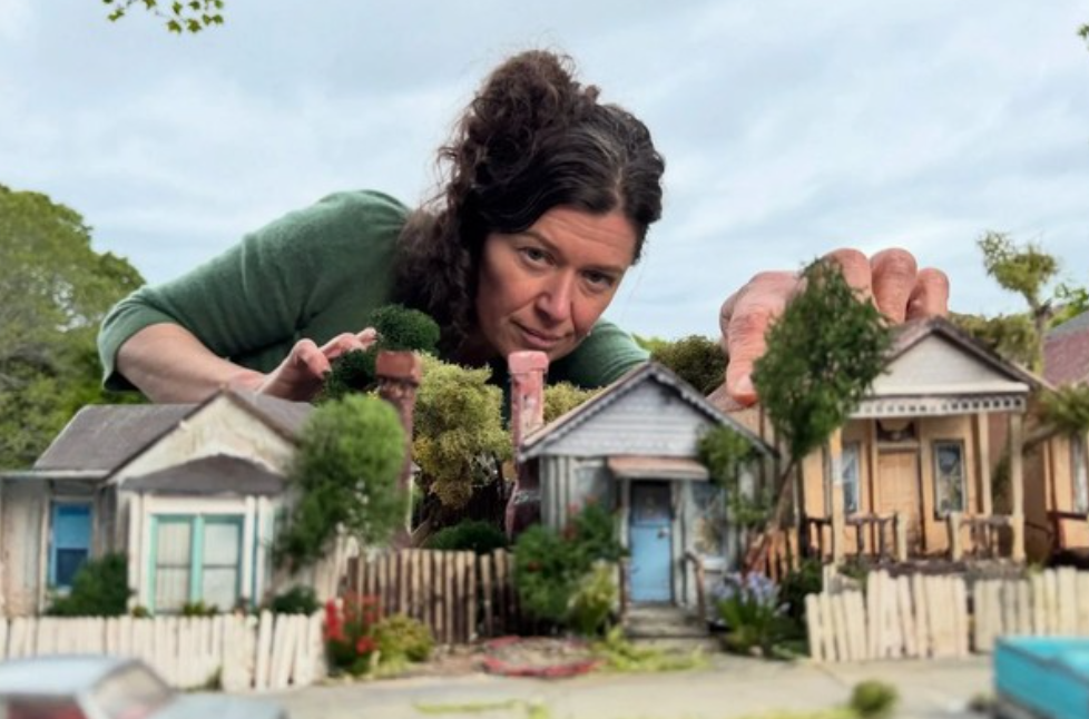 Yo (Love is a Rebellious Bird) Documentary