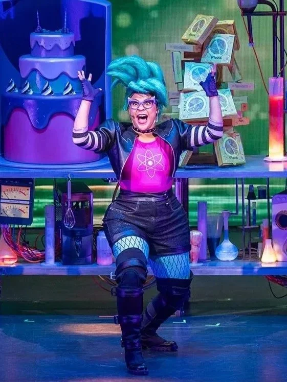 Victoria "Vee" Vance - PAW Patrol Live!: A Mighty Adventure