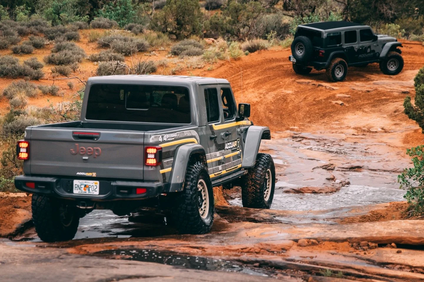 It was a pleasure spending some time with @accuair on the trail at Easter Jeep Safari this year in Moab, Utah. @redrock4wheelers EJS is always such a great time. @jeep knocked it our of the park this year! 

#moabutah #offroadjeep #airsuspension #adv