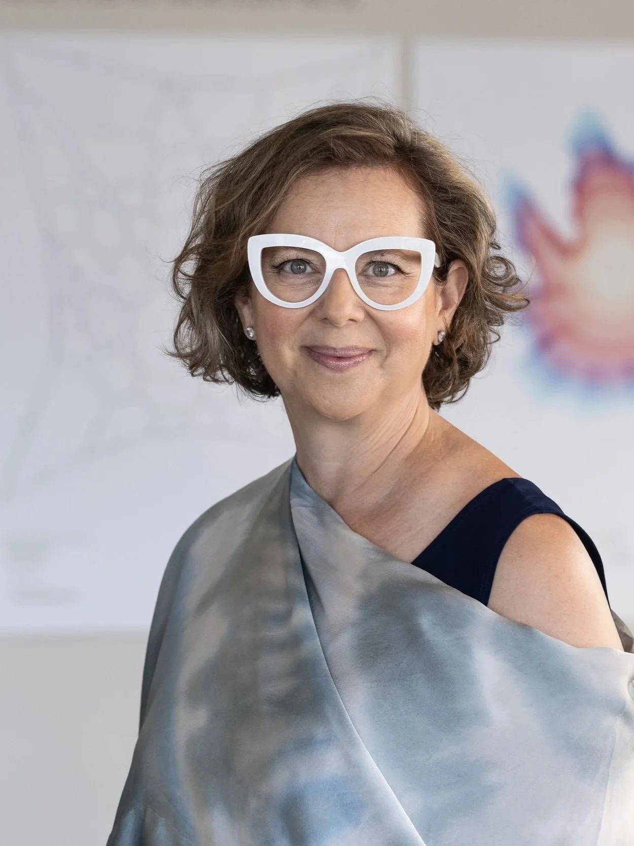 Janet Echelman: internationally acclaimed artist behind monumental and site-specific fibre sculptures.