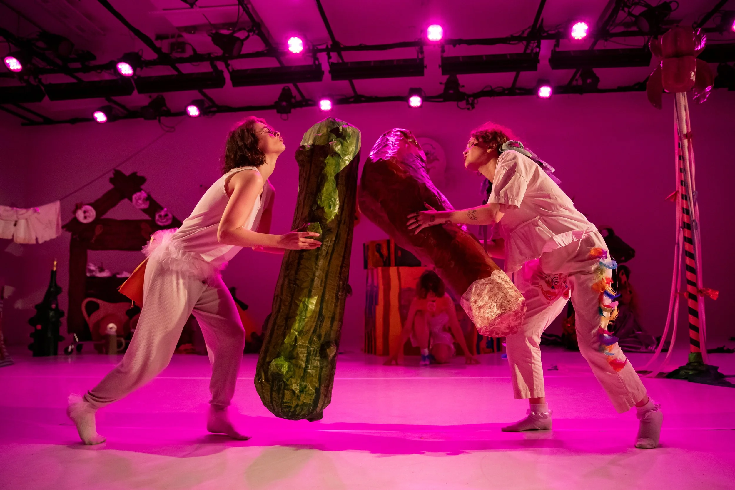 20250529_CPR_OpenAir_PussypawsPuppetry_PussypawsPleasureFaire_ElyseMertz-85.jpg