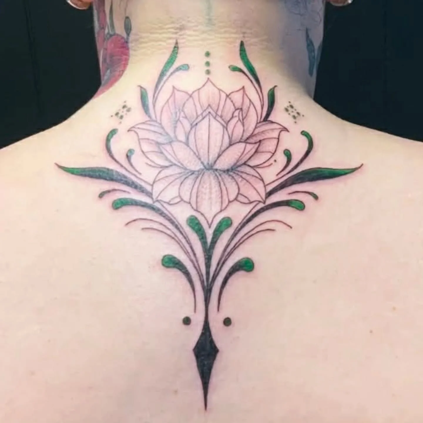 Chera really enjoys tattooing in this style, it&rsquo;s so relaxing! She definitely would love to do more like it!! If you are interested in something like this shoot her a message @tattoosbychera