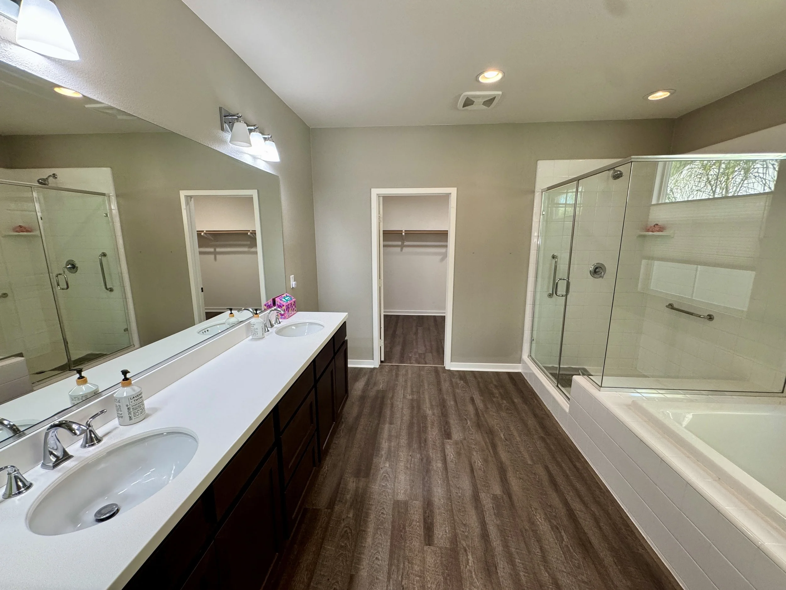 bathroom-3a.JPG