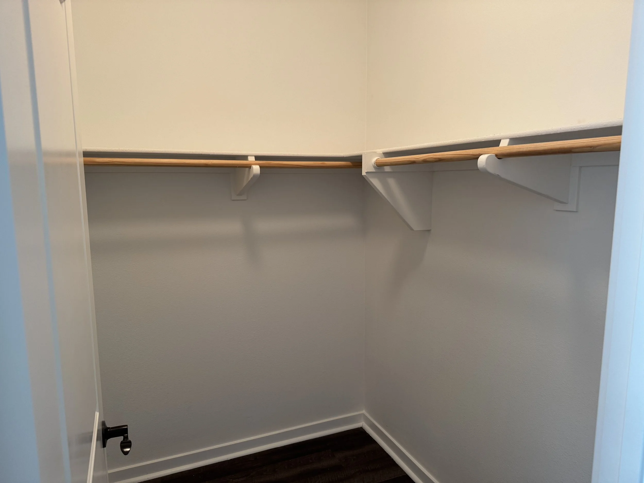 bedroom-3closet.JPG