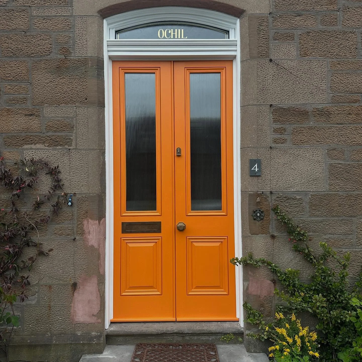 The most recent set of storm doors we&rsquo;ve fitted. Fluted glass, raised panels and antique brass ironmongery from @jimlawrencemade 

The colour is &lsquo;Pastel Orange&rsquo; by Zinsser 🍊🍊

&bull; Doors ordered now will be fitted December/Janua