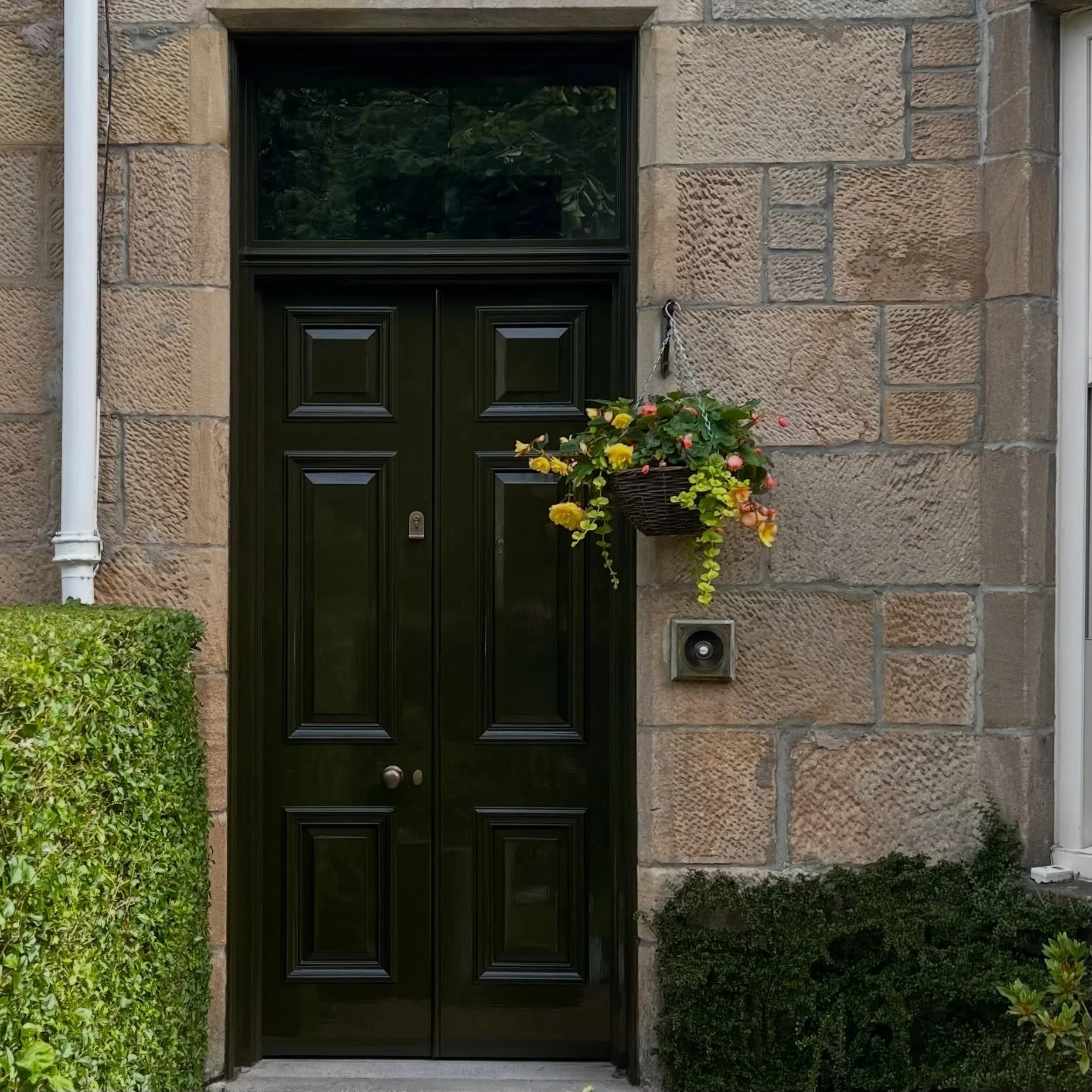 Storm doors Glasgow, bespoke hardwood doors made to measure and built to last. 

Making your door dreams a reality. 

Slots now available for 2027. 

DM to book yours ✌🏻
#stormdoorsglasgow #stormdoors #doordesign #glasgow #helensburgh